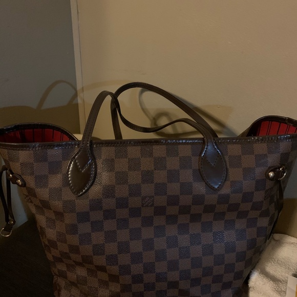 Louis Vuitton Handbags - Louis Vuitton Neverfull MM